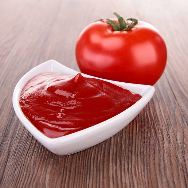 tomato sauce/ ketchup
